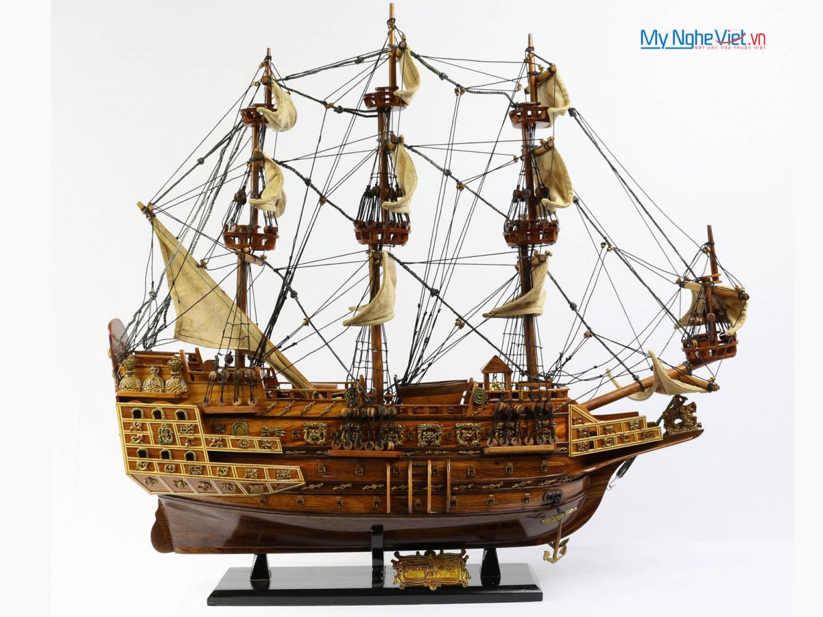Mô hình tàu thuyền chiến cổ Sovereign of The Seas (thân 60cm) MNV-TB33