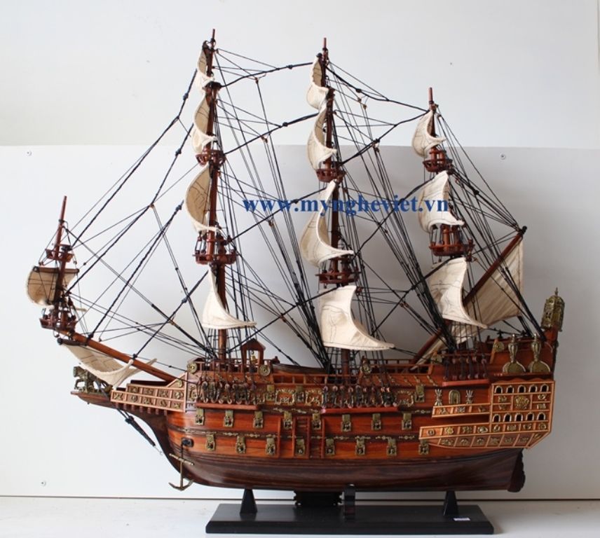 Mô hình tàu chiến cổ Sovereign of The Seas (thân 70cm) MNV-TB22
